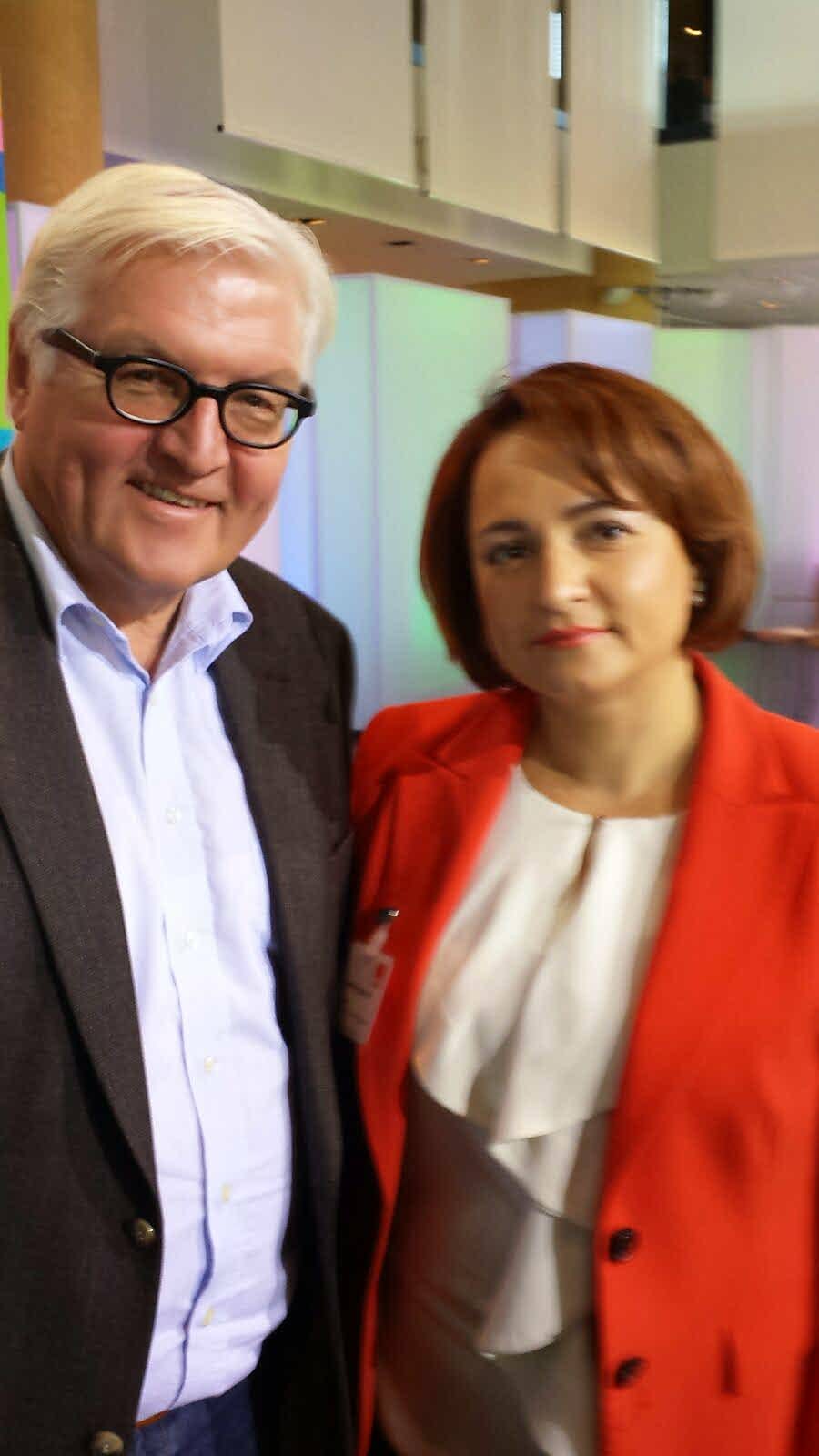 Galina Ortmann mit Frank-Walter Steinmeir, Bundespräsident der Bundesrepublik Deutschland Hoffest der SPD-Bundestagsfraktion am 4.07.2018 in Berlin
